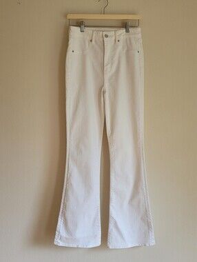 NWT American Eagle Jeans 28W Size 6 Long White Highest Rise Flare Super Stretch